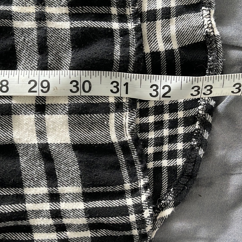 En Creme Plaid Dress - Picture 11 of 12